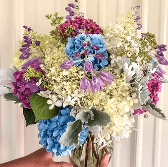 Spring Flower Arrangement for Easter in a glass vase.