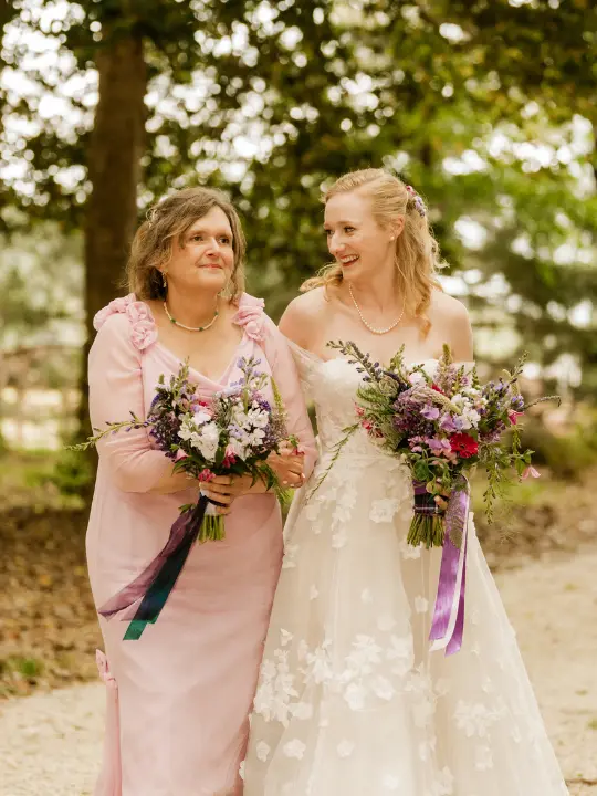 brideandmom Bride smiling at her mom