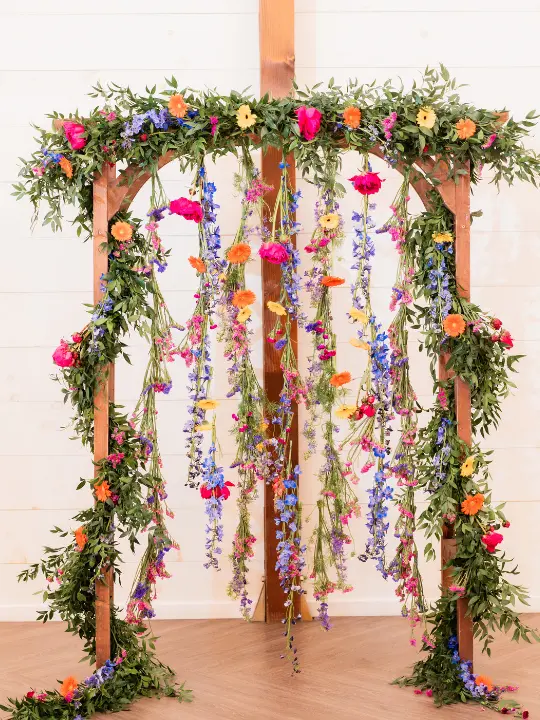 kentislandresortwedding4 Floral backdrop