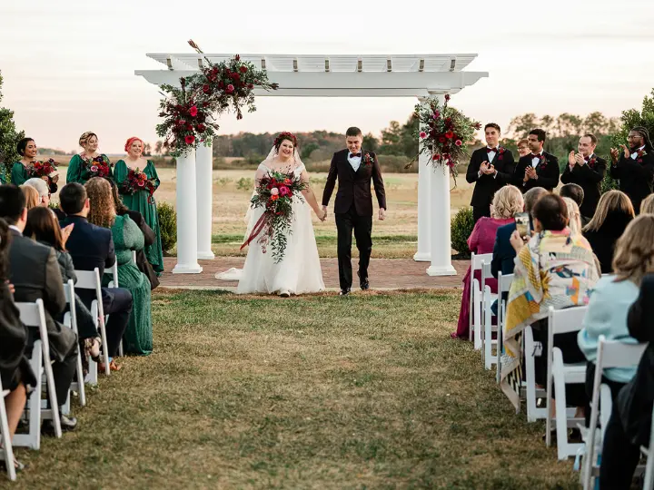 redgreeneryonwhitearch Red Greenery on White Arch