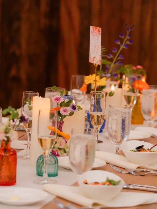 scatteredcolorfulvases Scattered colorful vases