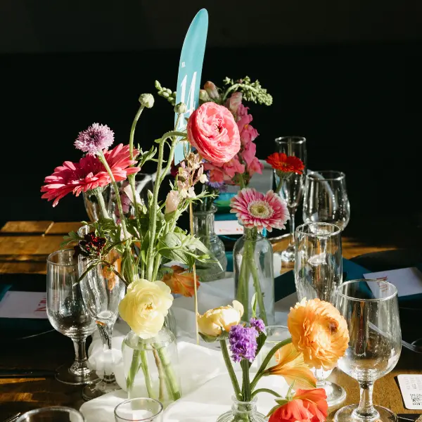 scattered-vases-rectangle