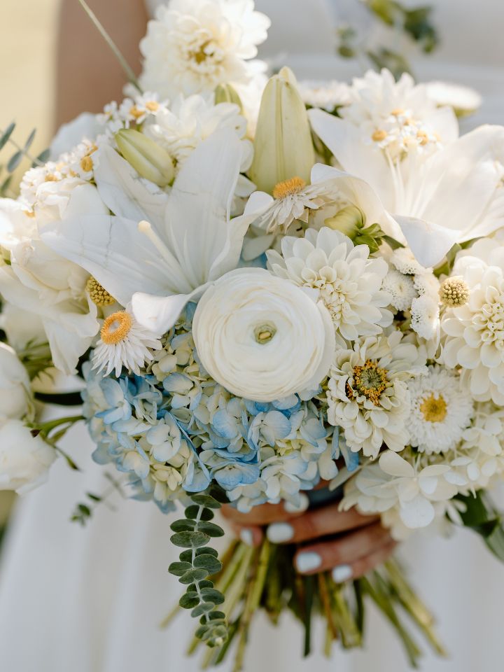 rounded classic carly Blue and white rounded bridal bouquet.
