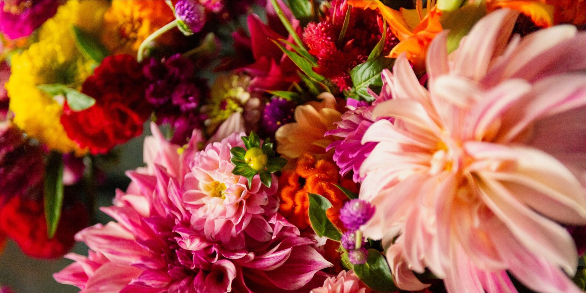 Fall dahlia wedding flowers closeup.