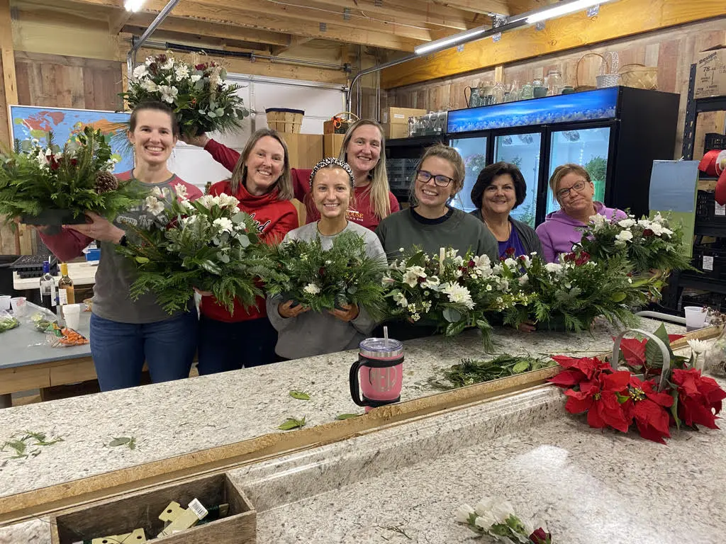 greenery Greenery classes at Wildly Native Flower Farm in 2021